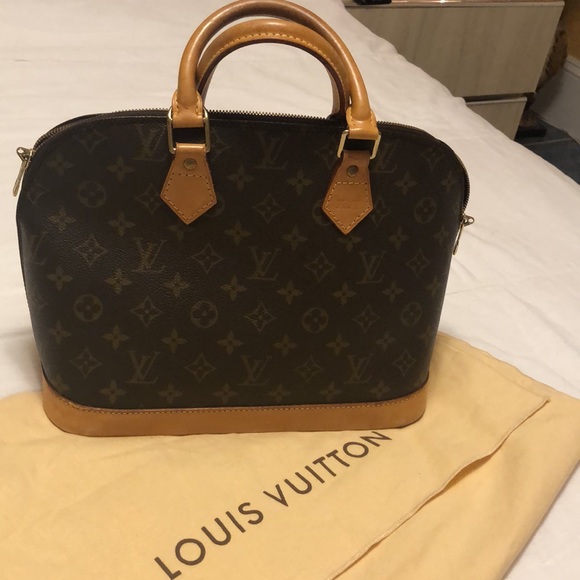 Louis Vuitton Handbags - Louis Vuitton authentic Alma